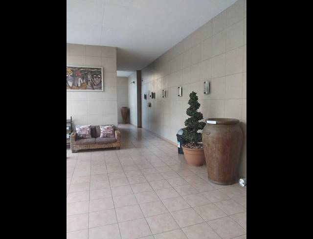 2 BEDROOM PROPERTY TO RENT IN BEDFORD GARDENS